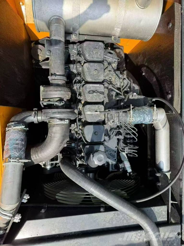 Hyundai HX225HD Crawler excavators