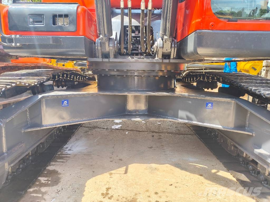 Doosan DX340LC-9C Raupenbagger