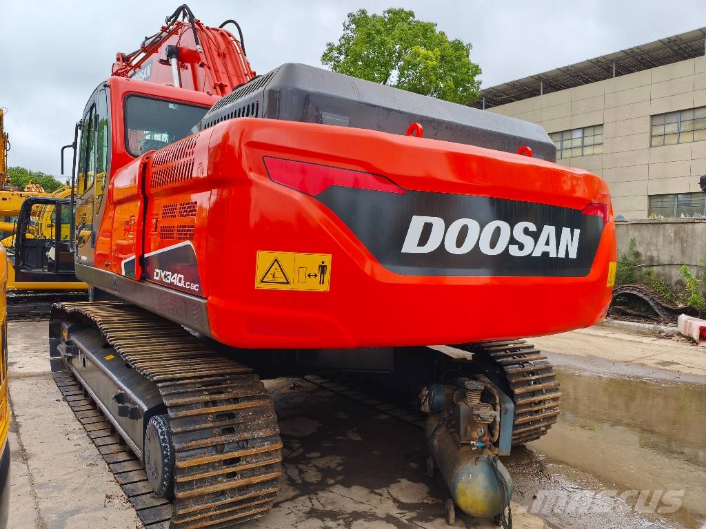 Doosan DX340LC-9C Raupenbagger