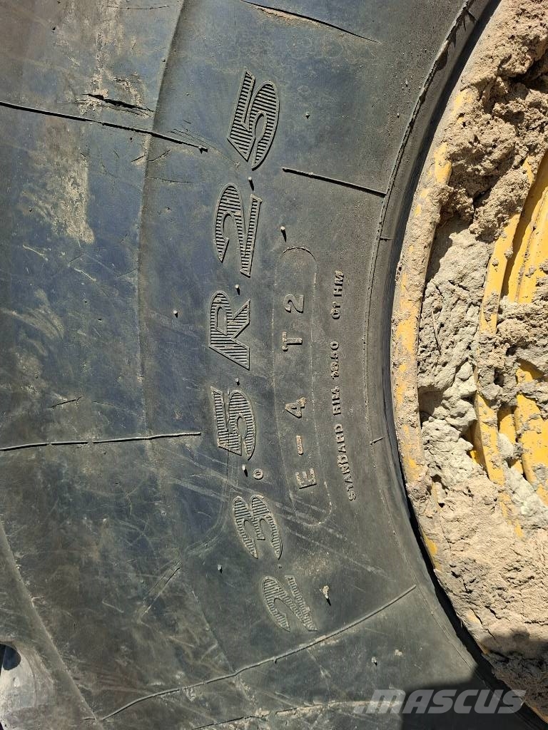 CAT 725C2 Articulated Haulers