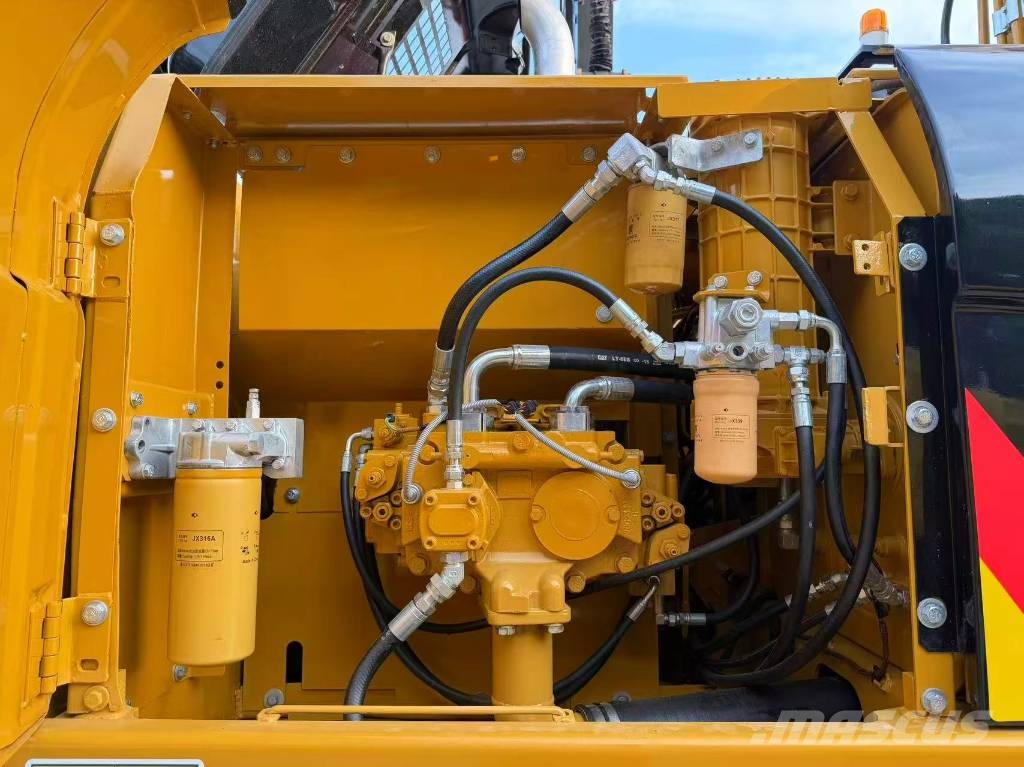 CAT 320D2L Bageri gusjeničari