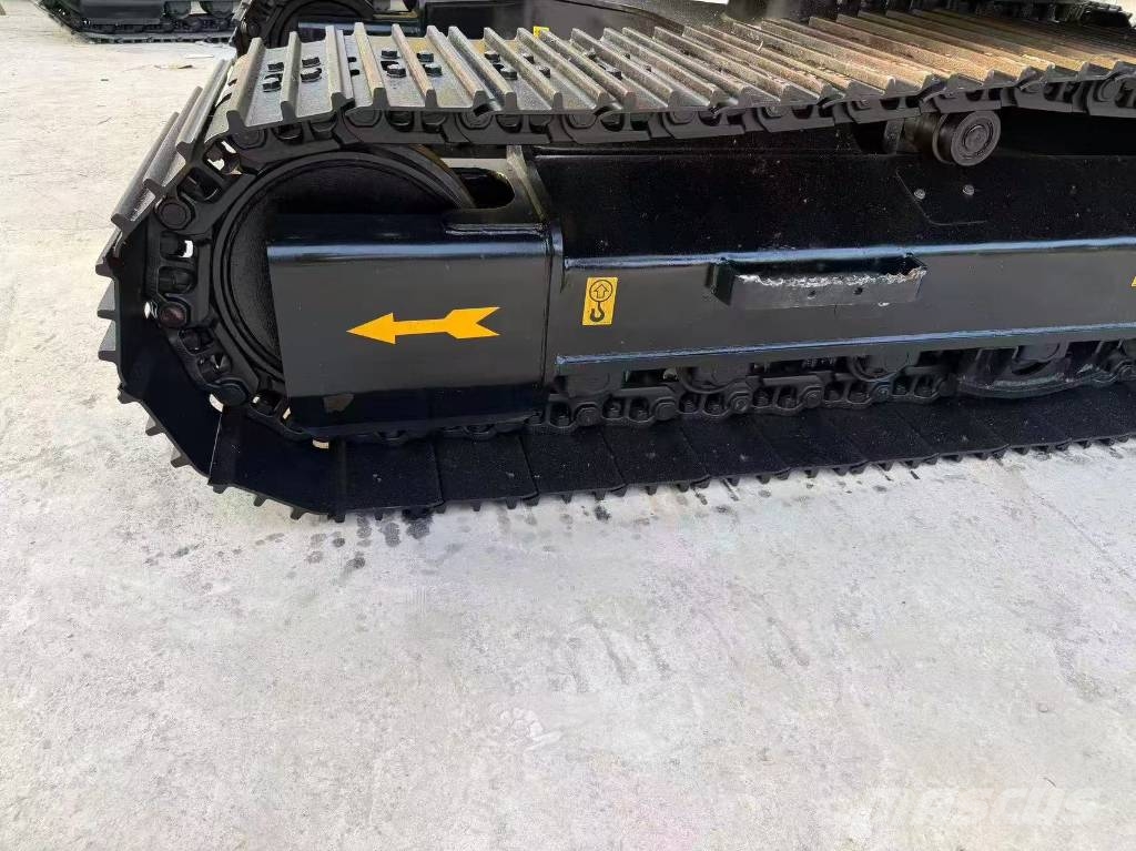CAT 320D2L Bageri gusjeničari