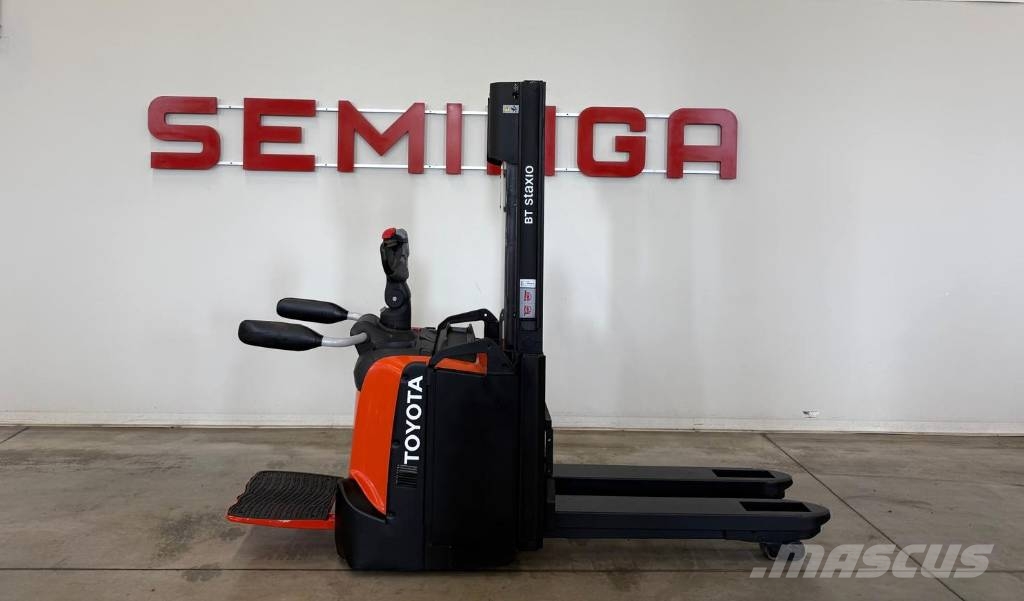 Toyota 11271 - SPE120L Elektriniai šakiniai krautuvai