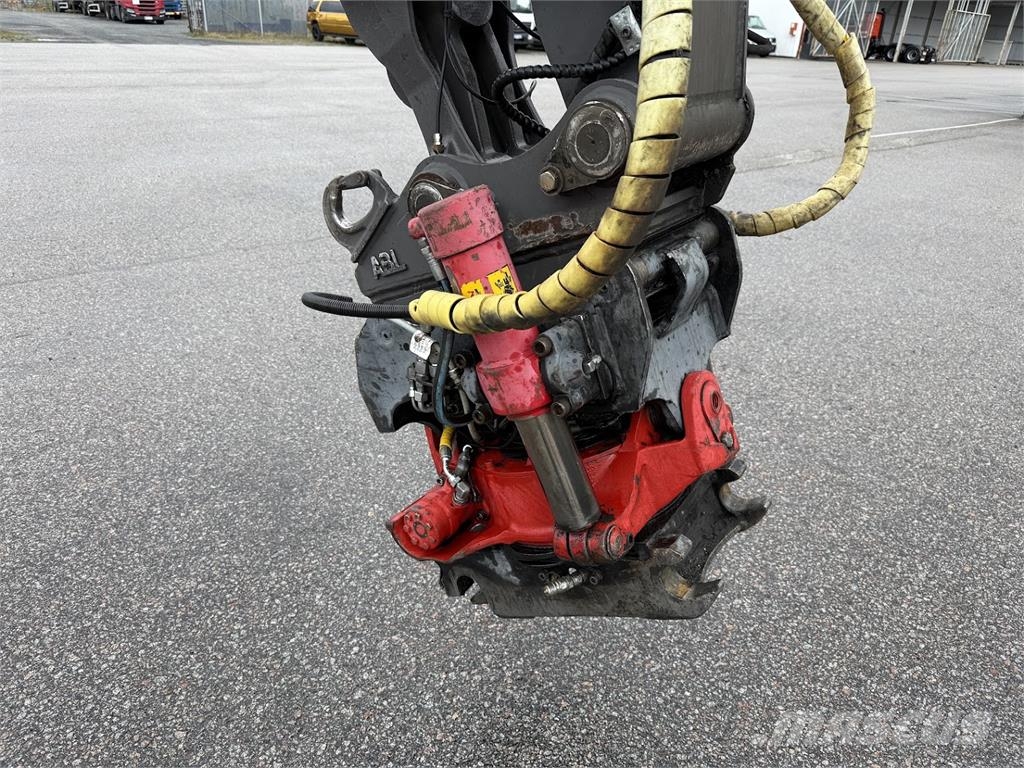 Mecalac 714MW Pyöräkaivukoneet