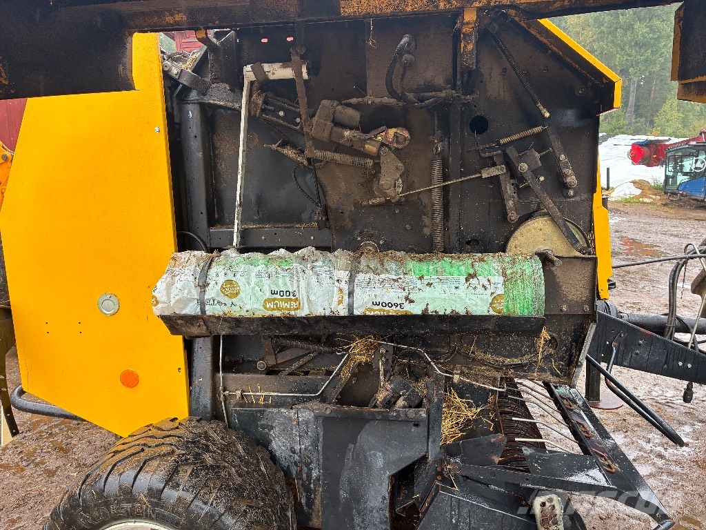 New Holland BR 6090 RC Prasy zwijające
