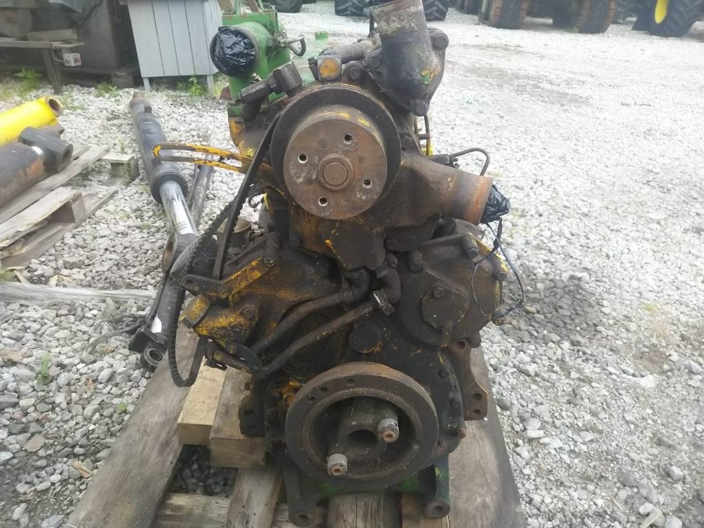 John Deere 6329CT Motory