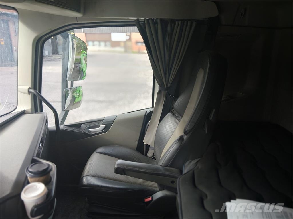 Volvo FH16 Camiones de volteo rigidos