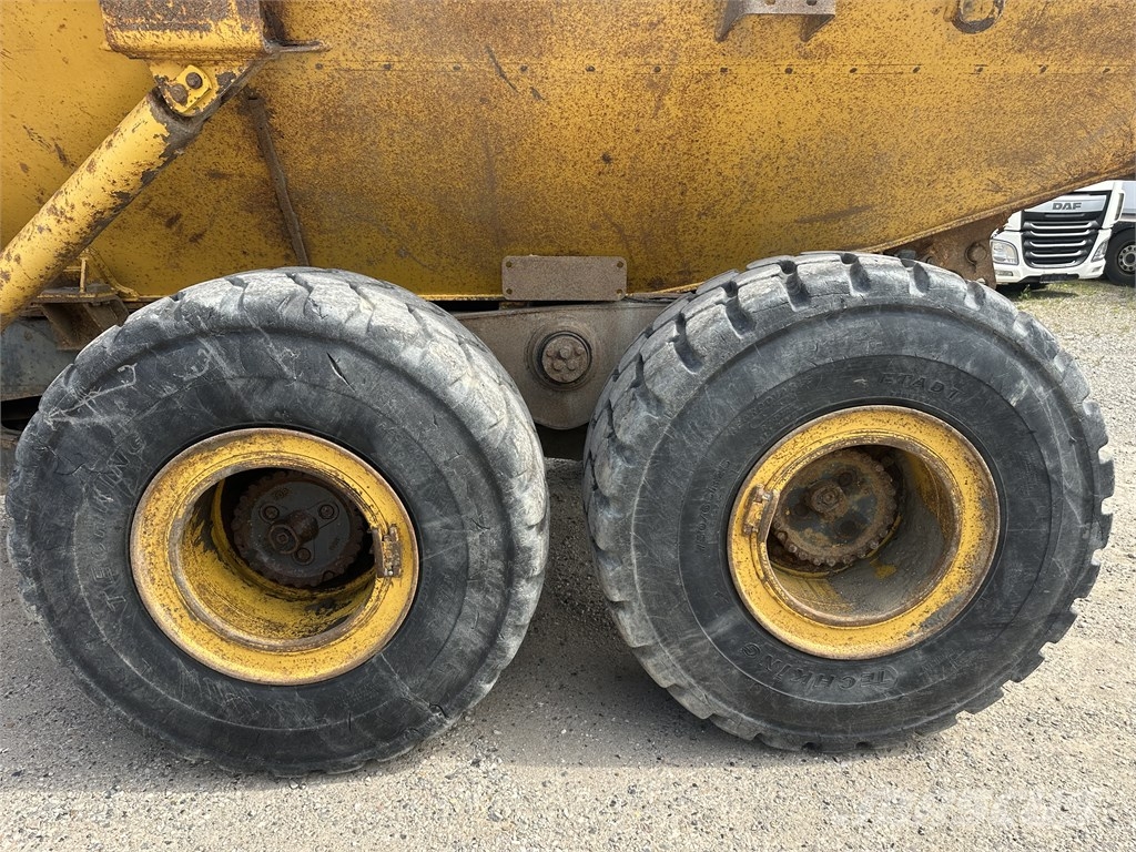 Komatsu HM 300-2 Karjeriniai savivarčiai