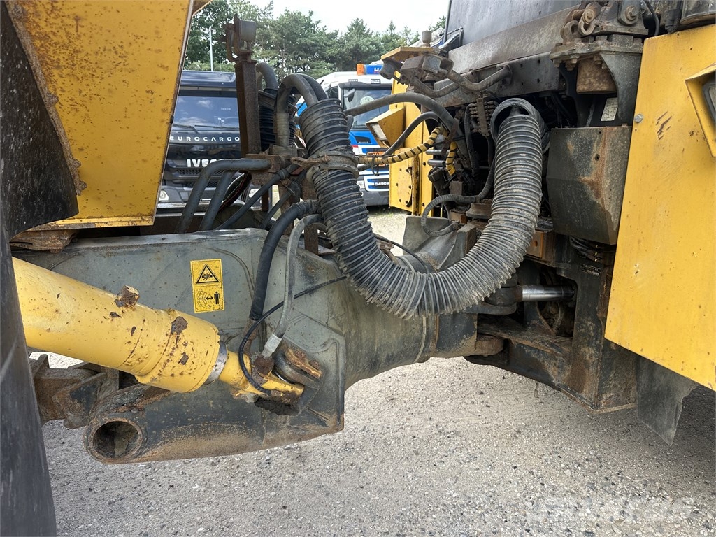 Komatsu HM 300-2 Karjeriniai savivarčiai
