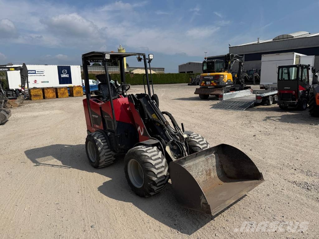 Norcar A7750 Automotive Teleskoop rataslaadurid