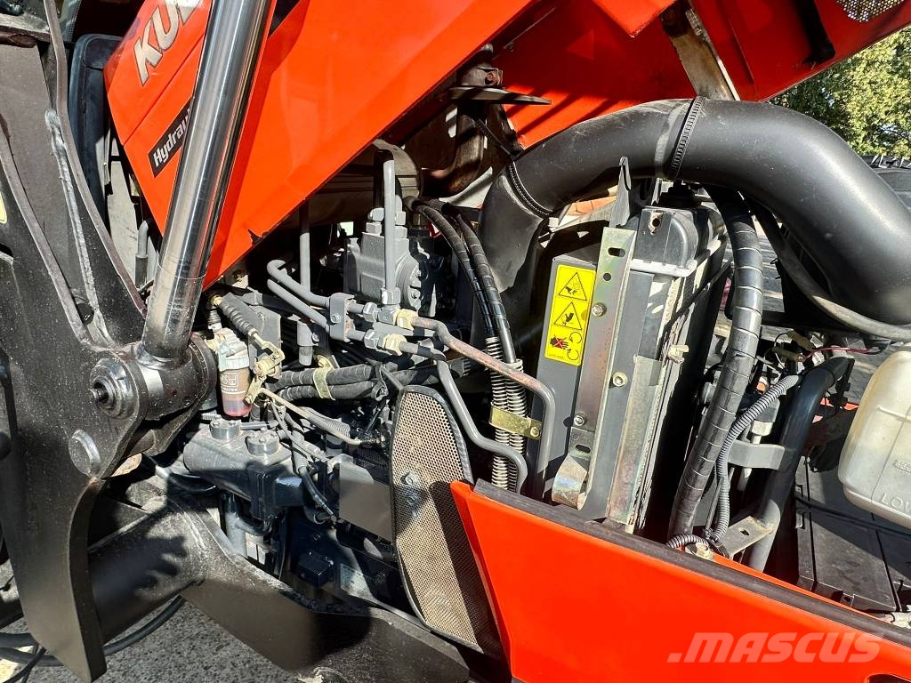 Kubota ME5700 Allrad mit Industriefrontlader Traktori