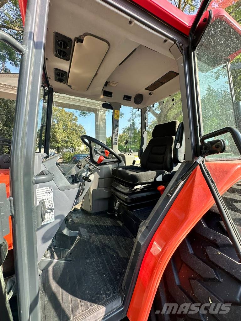 Kubota ME5700 Allrad mit Industriefrontlader Traktori