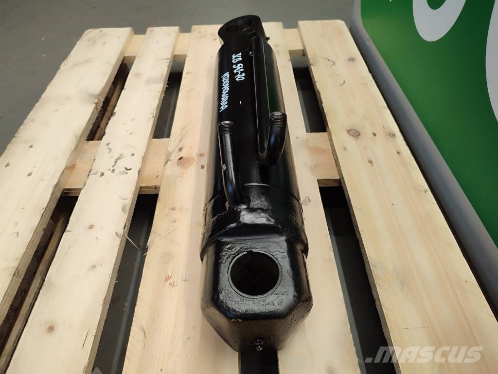 JCB 542-70 leveling cylinder Hüdraulika