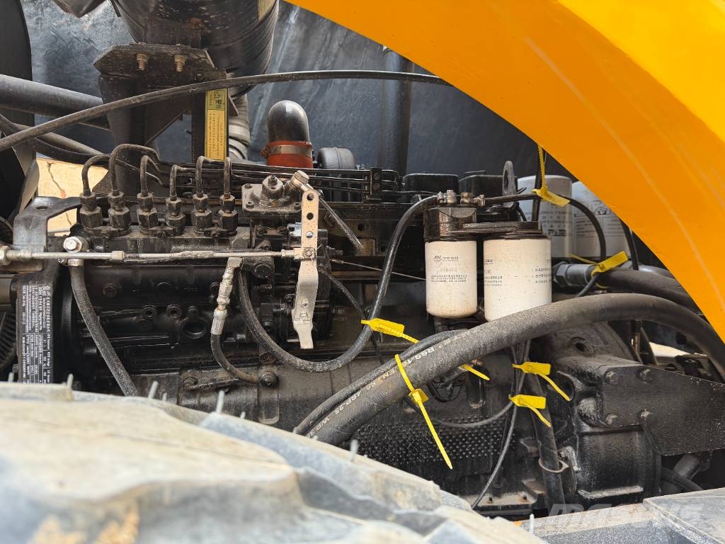 XCMG XS123J   Source factory 單輪滾壓機