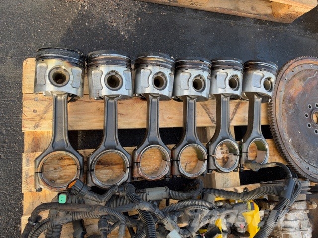 Hitachi ZW 310-6 USED ENGINE CUMMINS QSL9 Motory