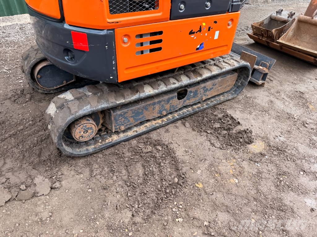Hitachi ZX 17 U-6 Εκσκαφάκι (διαβολάκι) < 7t