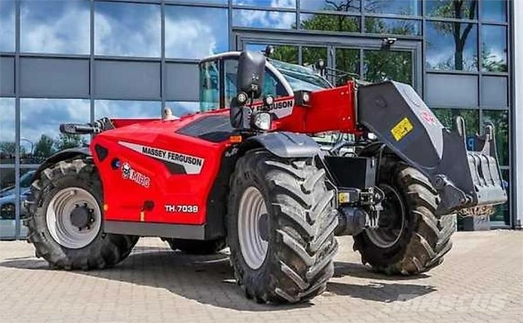 Massey Ferguson TH 7038 معدات مناولة لأغراض الزراعة