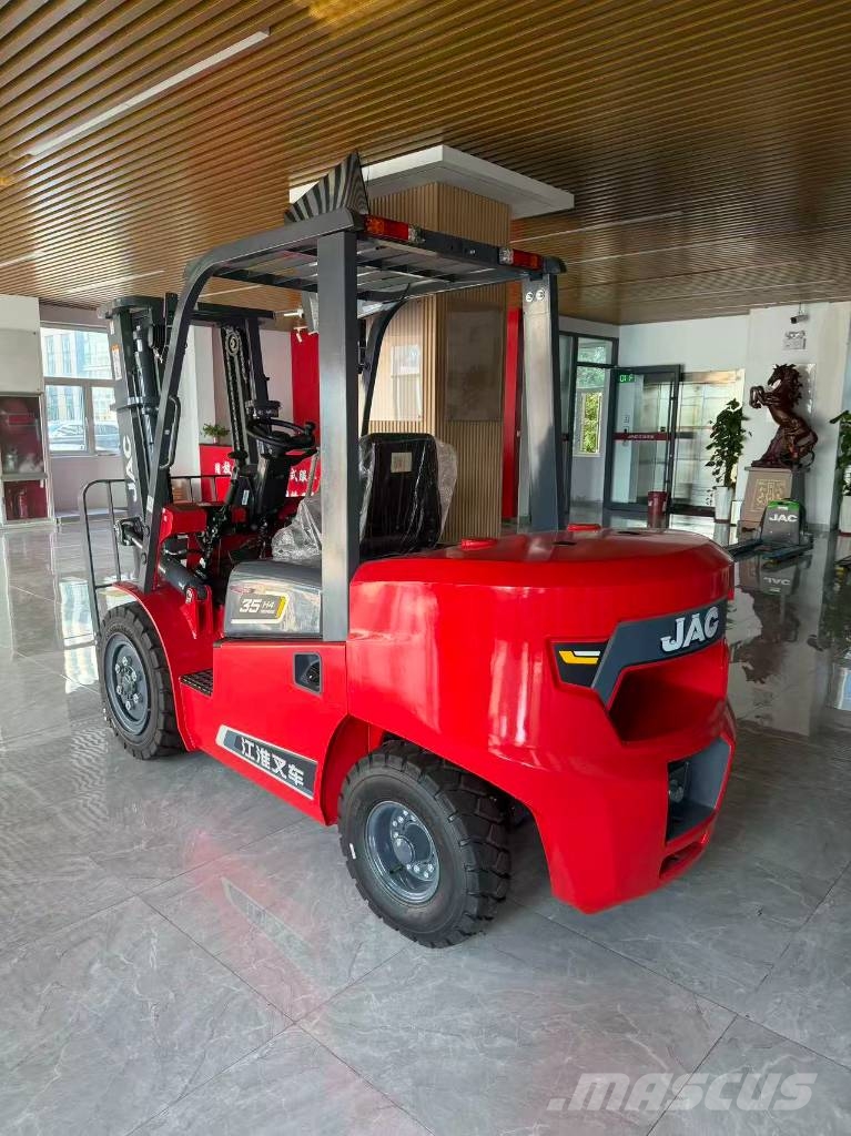 JAC CPCD 30 Reach trucks