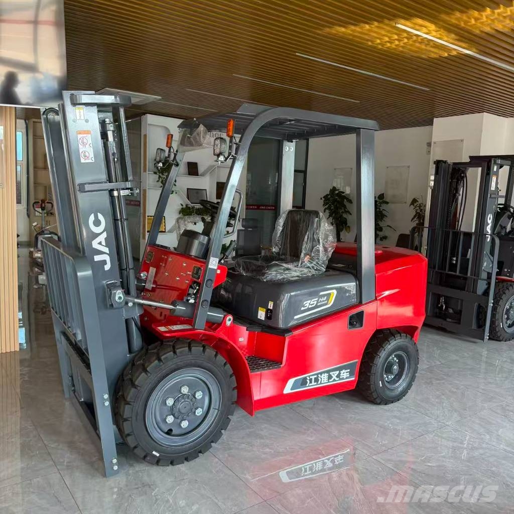 JAC CPCD 30 Reach trucks
