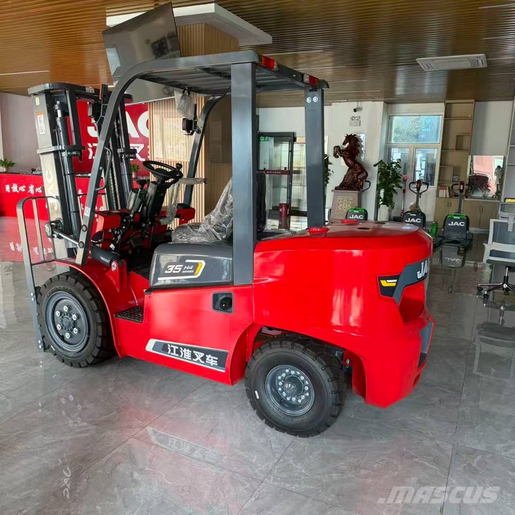 JAC CPCD 30 Reach trucks