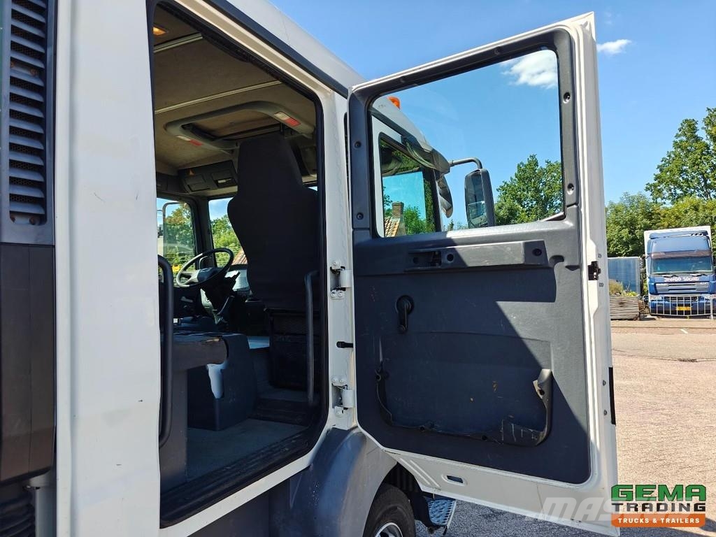 MAN TGL 12.210 4x2 DOKA Euro4 - Open Load Bed + Hydrau Camiones plataforma