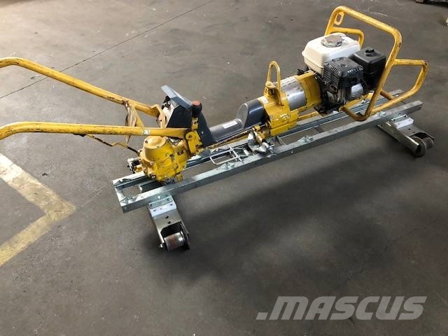 Robel 30.82 RKS COACHSCREWING MACHINE Rail Rautateiden kunnossapito