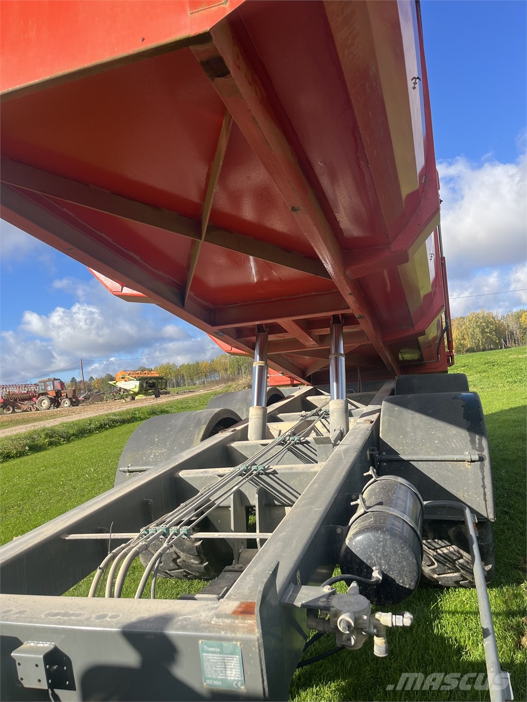 Umega SPC18 Tipper trucks