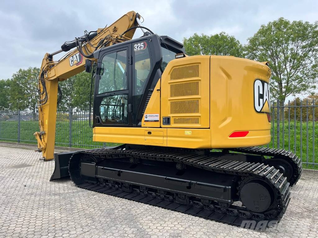 CAT 325 Next Gen حفارات زحافة