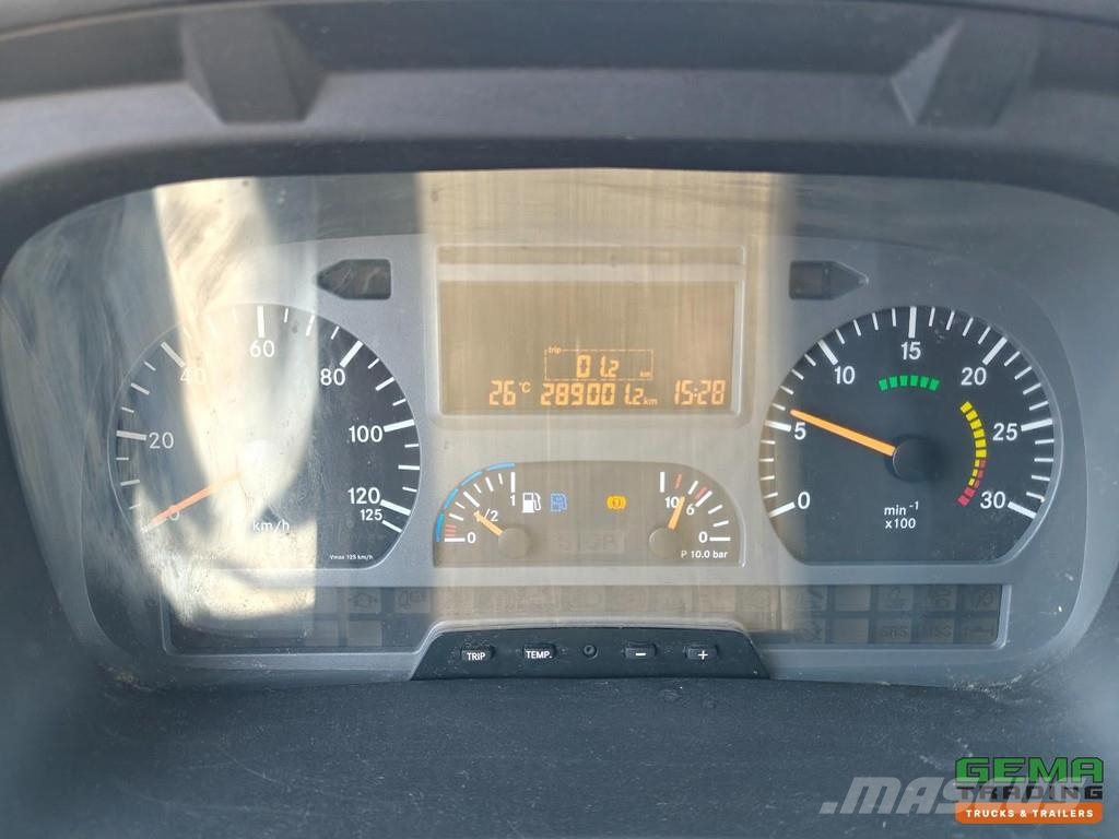 Mercedes-Benz ATEGO 816 4x2 Day Cab (3 pers) Euro4 - Enclosed Bo Camion Fourgon