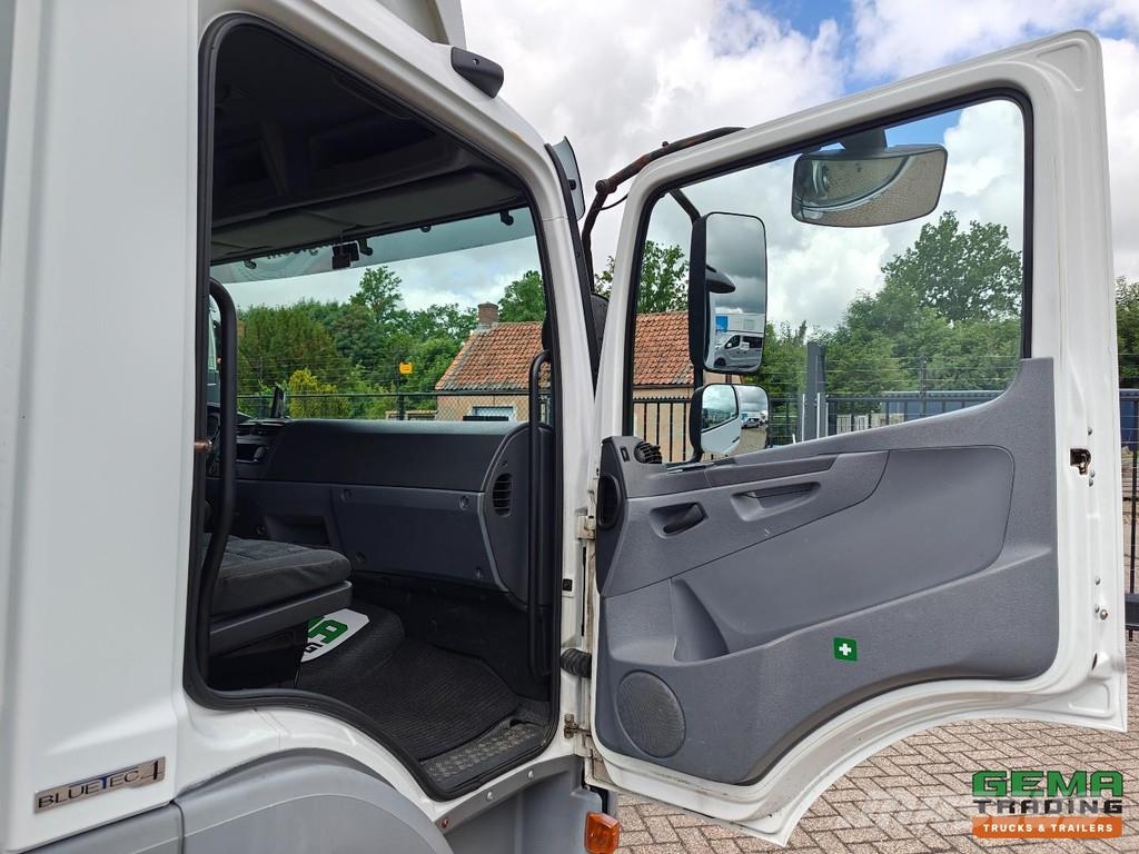 Mercedes-Benz ATEGO 816 4x2 Day Cab (3 pers) Euro4 - Enclosed Bo Box trucks