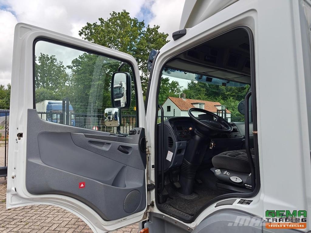 Mercedes-Benz ATEGO 816 4x2 Day Cab (3 pers) Euro4 - Enclosed Bo Camion Fourgon