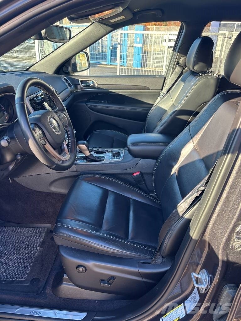 Jeep Grand Cherokee Ltd. 3.0 MJET mit Standheizung Biler