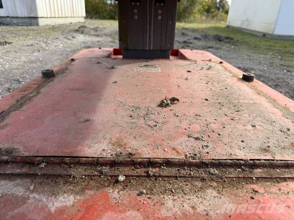 SkyJack SJ 16 Vertikaalsed mast tõstukid