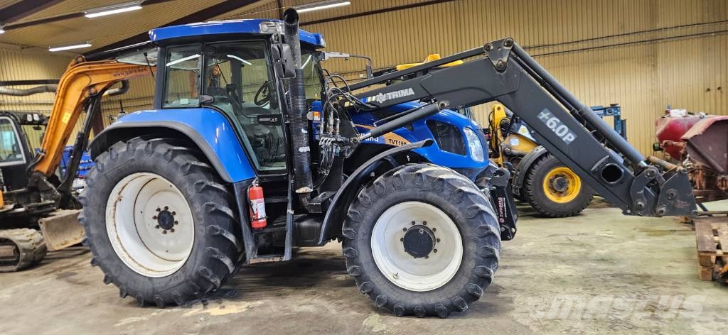 New Holland TVT 190 Frontlyft lastare 트랙터