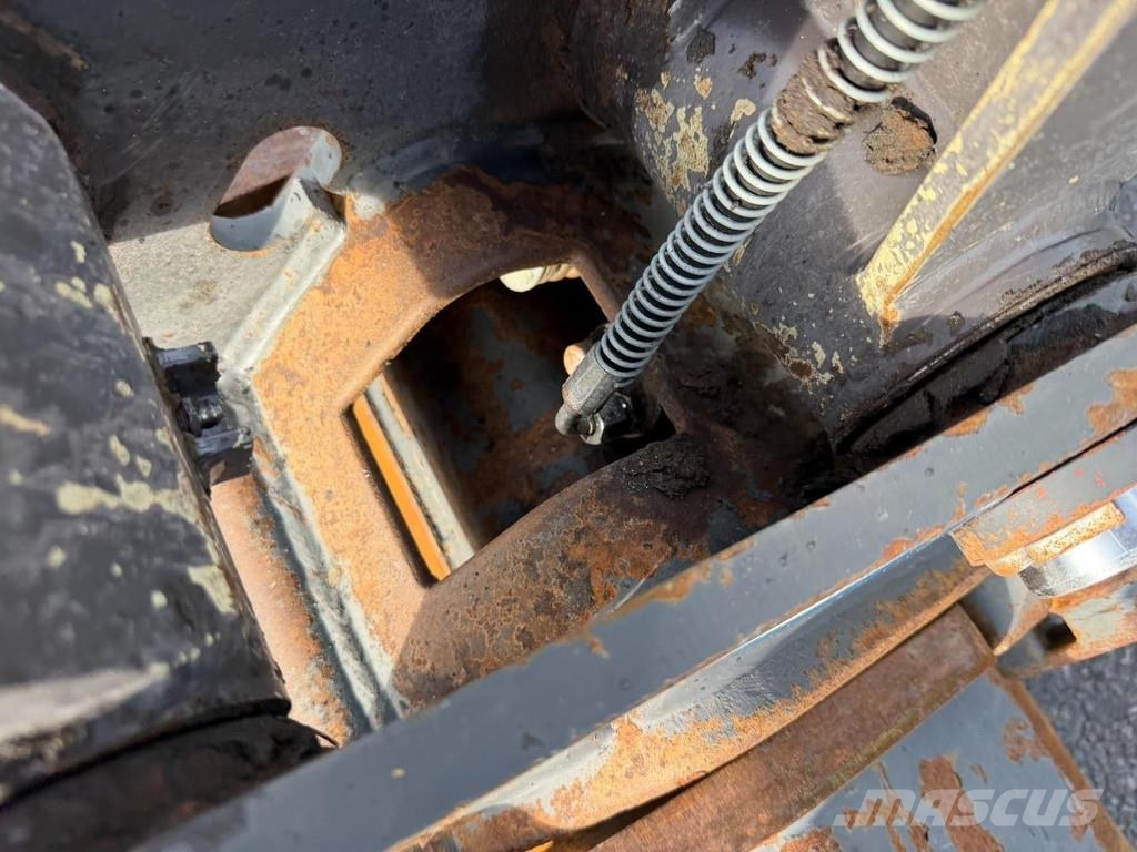 Volvo ECR 88 D TRIPPLE ARM / Verstellausleger - *999h* O Midibagger 7t - 12t