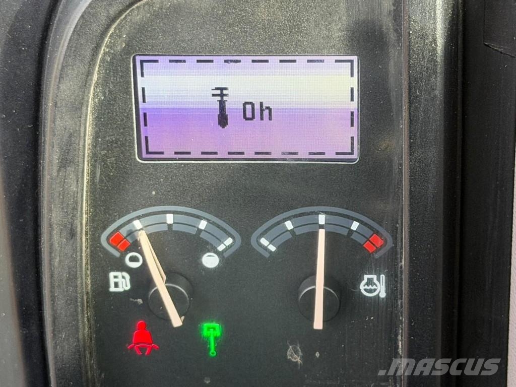 Volvo ECR 88 D TRIPPLE ARM / Verstellausleger - *999h* O Midibagger 7t - 12t