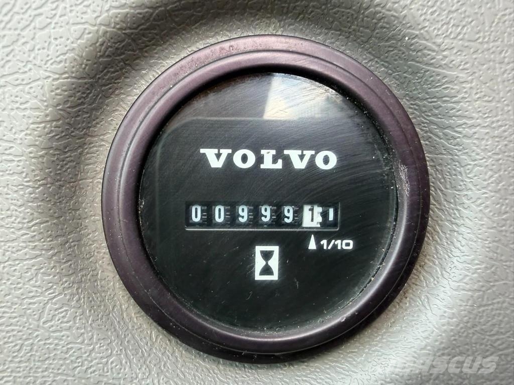 Volvo ECR 88 D TRIPPLE ARM / Verstellausleger - *999h* O Midibagger 7t - 12t
