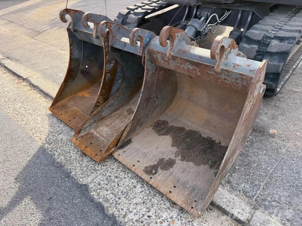 Volvo ECR 88 D TRIPPLE ARM / Verstellausleger - *999h* O Midibagger 7t - 12t