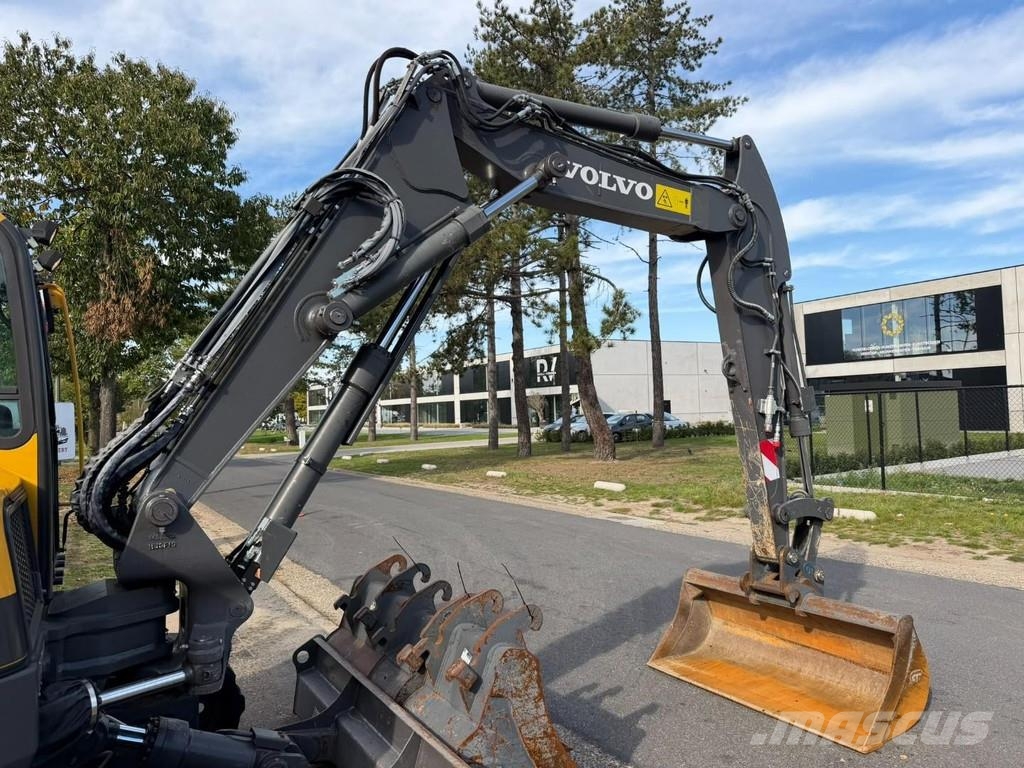 Volvo ECR 88 D TRIPPLE ARM / Verstellausleger - *999h* O Midibagger 7t - 12t