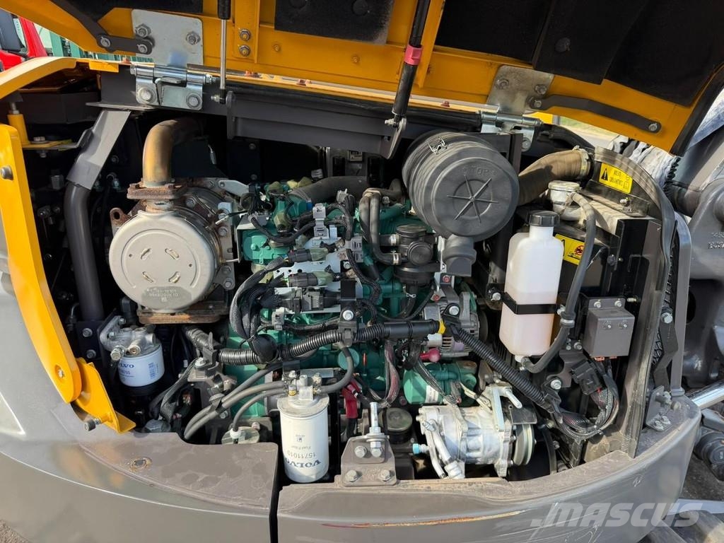 Volvo ECR 88 D TRIPPLE ARM / Verstellausleger - *999h* O Midibagger 7t - 12t