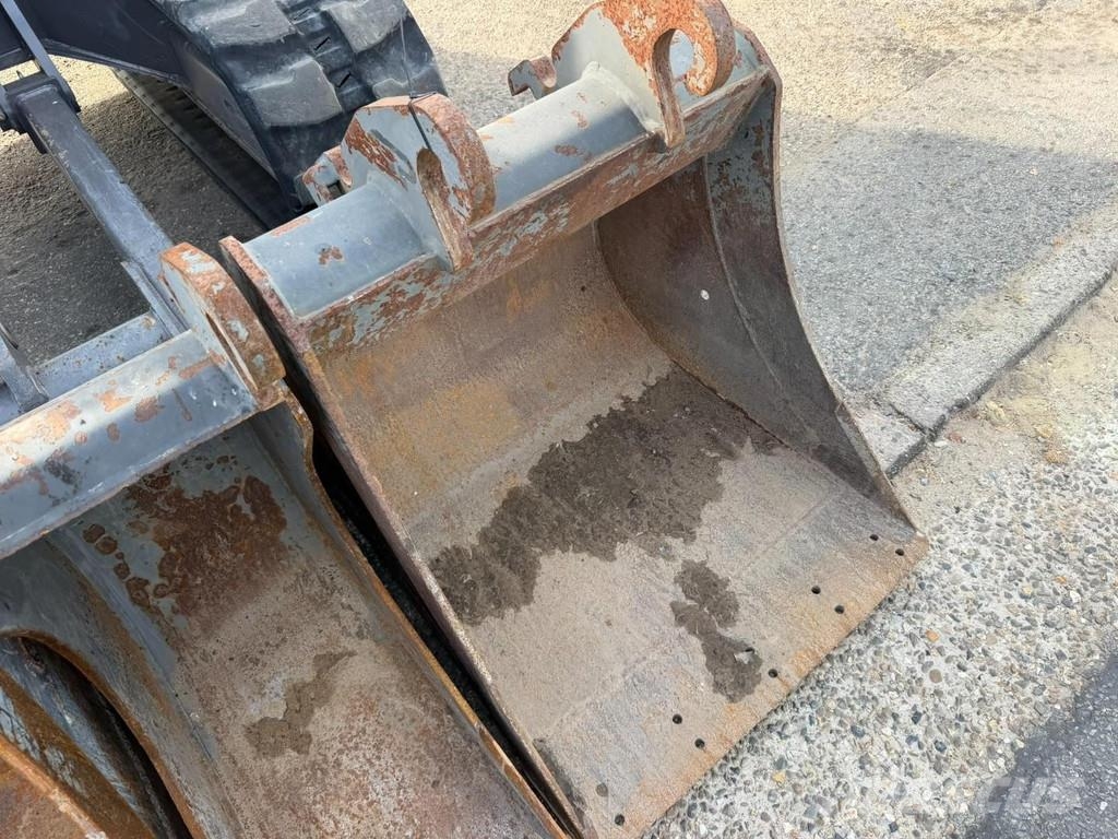 Volvo ECR 88 D TRIPPLE ARM / Verstellausleger - *999h* O Midibagger 7t - 12t