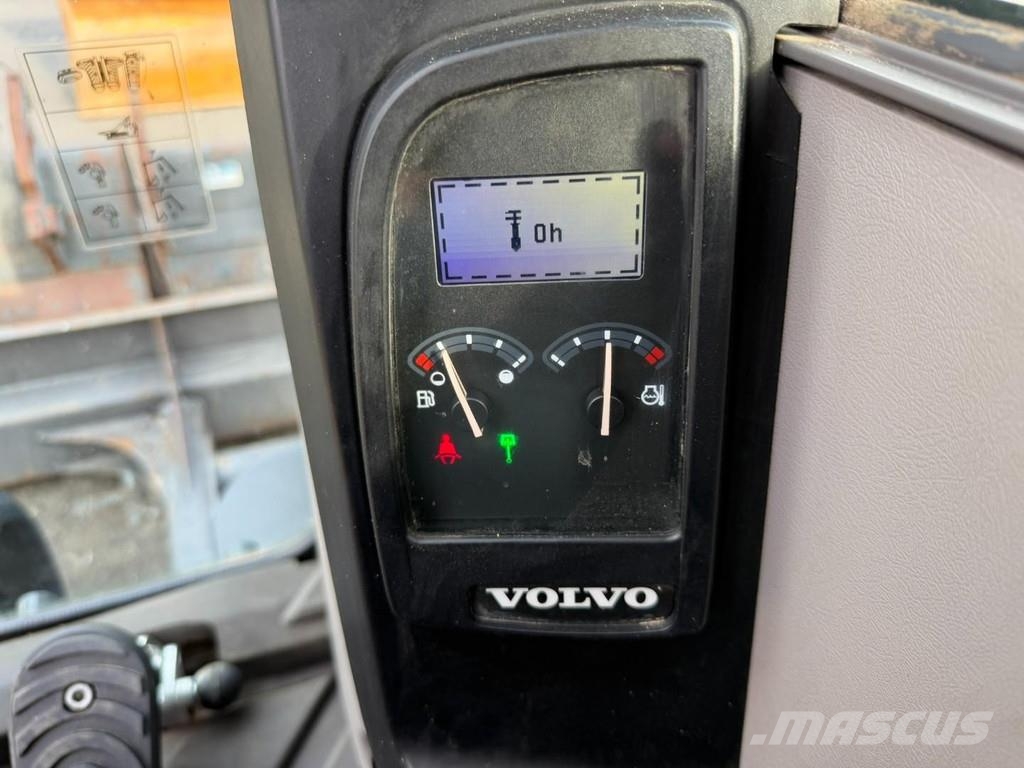 Volvo ECR 88 D TRIPPLE ARM / Verstellausleger - *999h* O Midibagger 7t - 12t