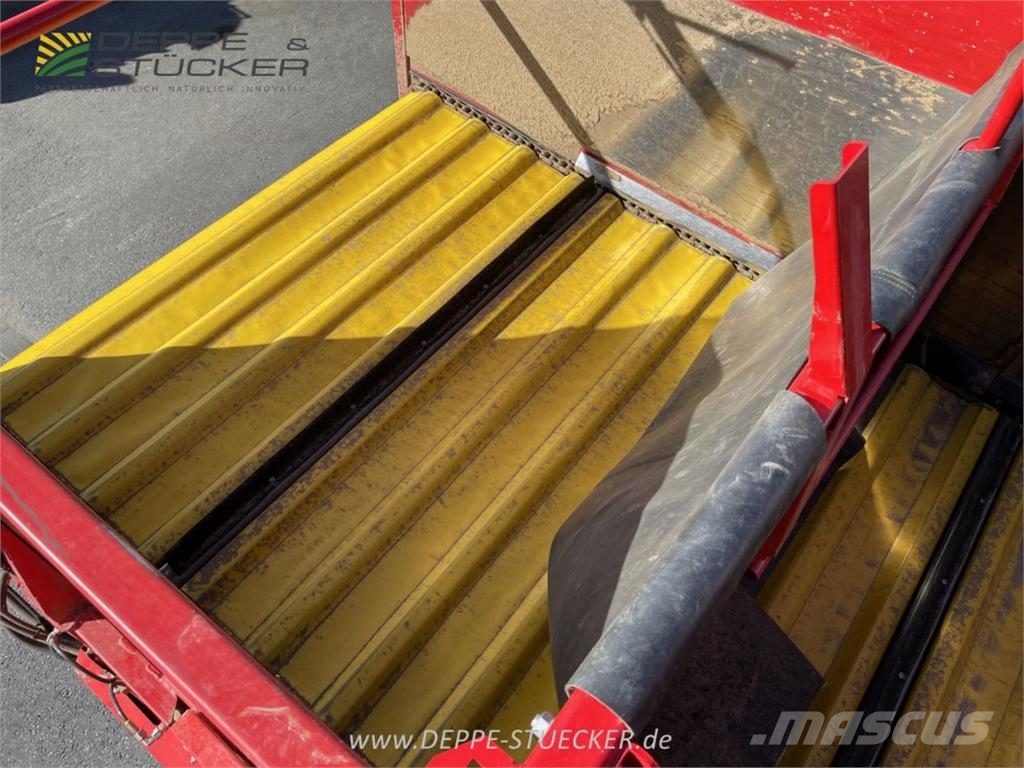 Grimme EVO 280 Sipulinnostokoneet