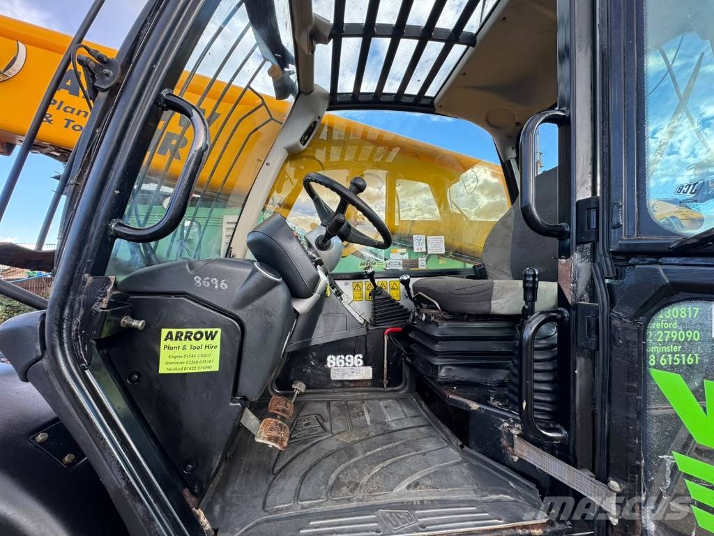 JCB 535-140 Telehandler مناولات متداخلة