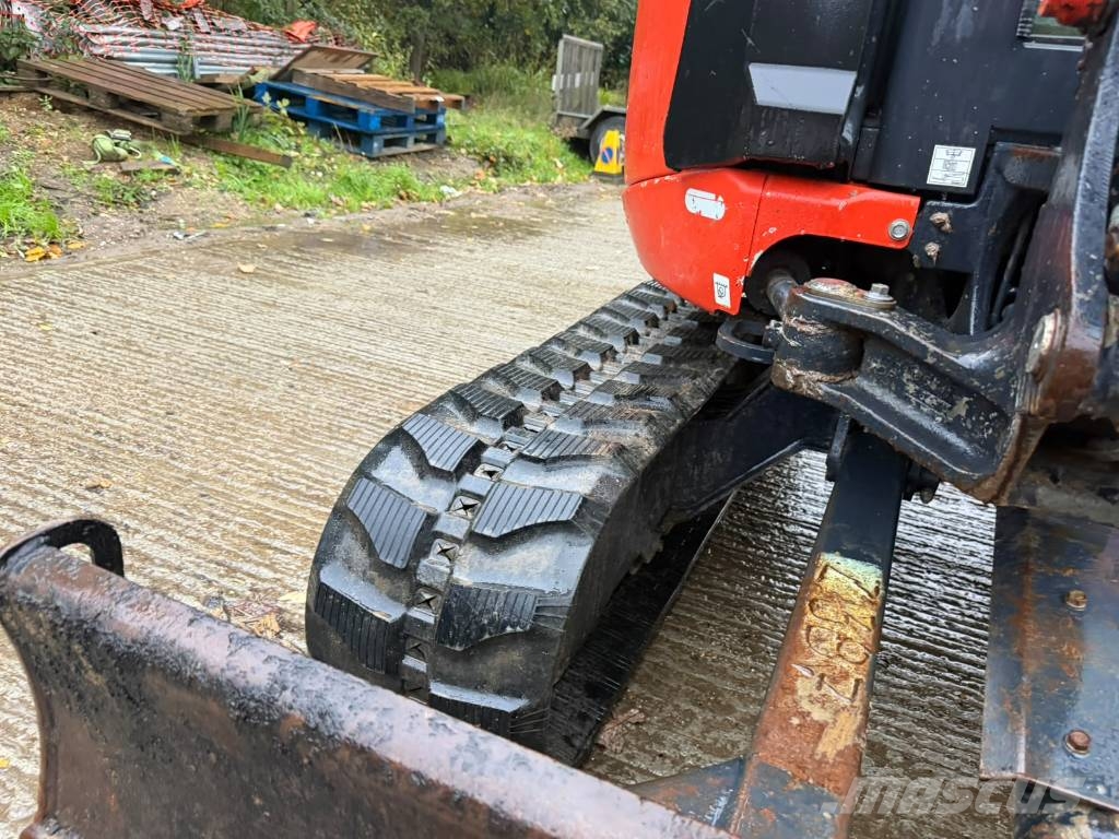 Kubota U 27-4 حفارات صغيرة أقل من 7 طن (حفارات صغيرة)