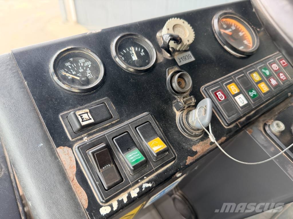 Ammann ASC130D مداحل أحادية الأسطوانة