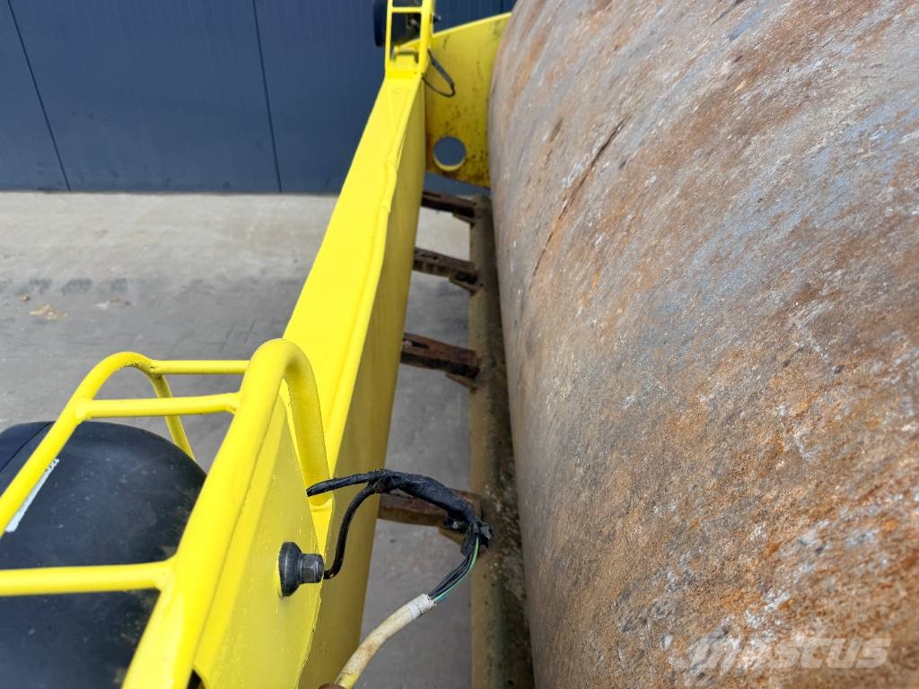 Ammann ASC130D مداحل أحادية الأسطوانة