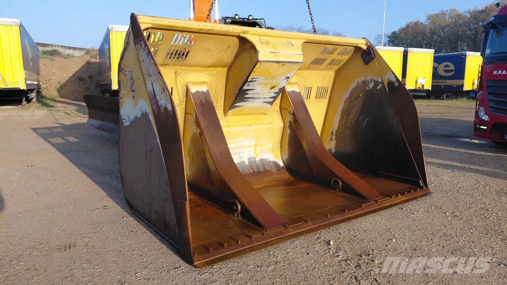 CAT 966 972 high tip bucket / 12m3 / 3.80m Buckets