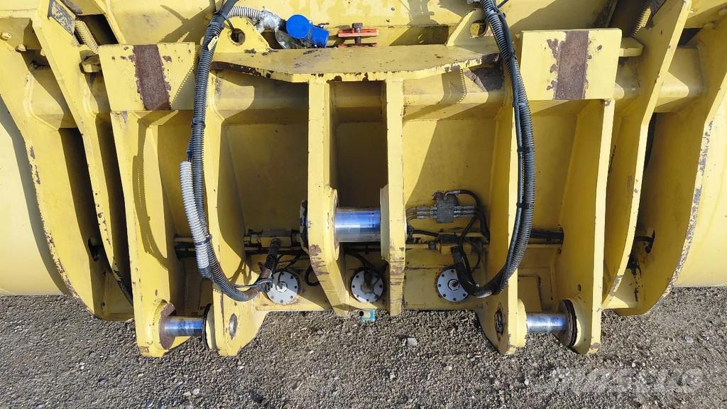 CAT 966 972 high tip bucket / 12m3 / 3.80m Buckets