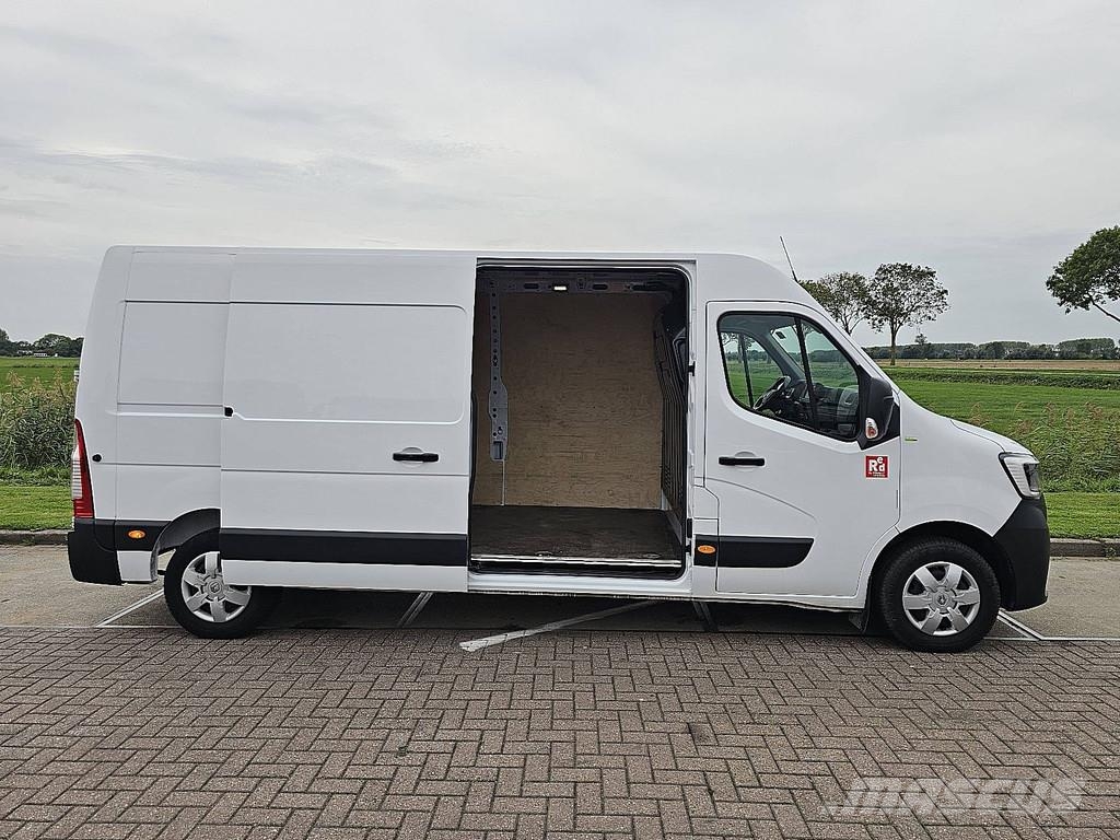 Renault Master 2.3 DCI 150 RED L3H2 パネルバン